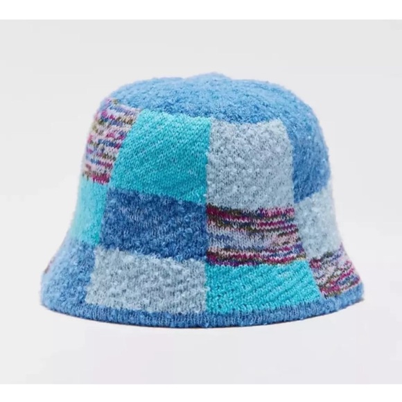 Urban Outfitters Accessories - Urban Outfitters Gabbi Knit Bucket Hat Blue/Purple One Size New with Tags